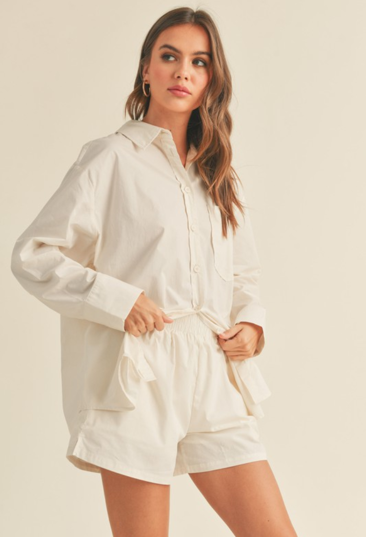 The Minimalist Button Up