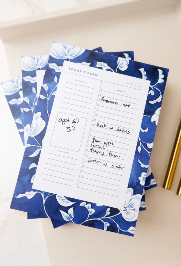 Elegant Blue Daily Planner Desktop Notepad