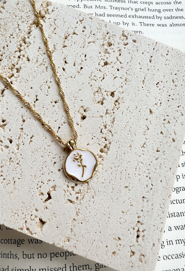 Dainty Rose Necklace