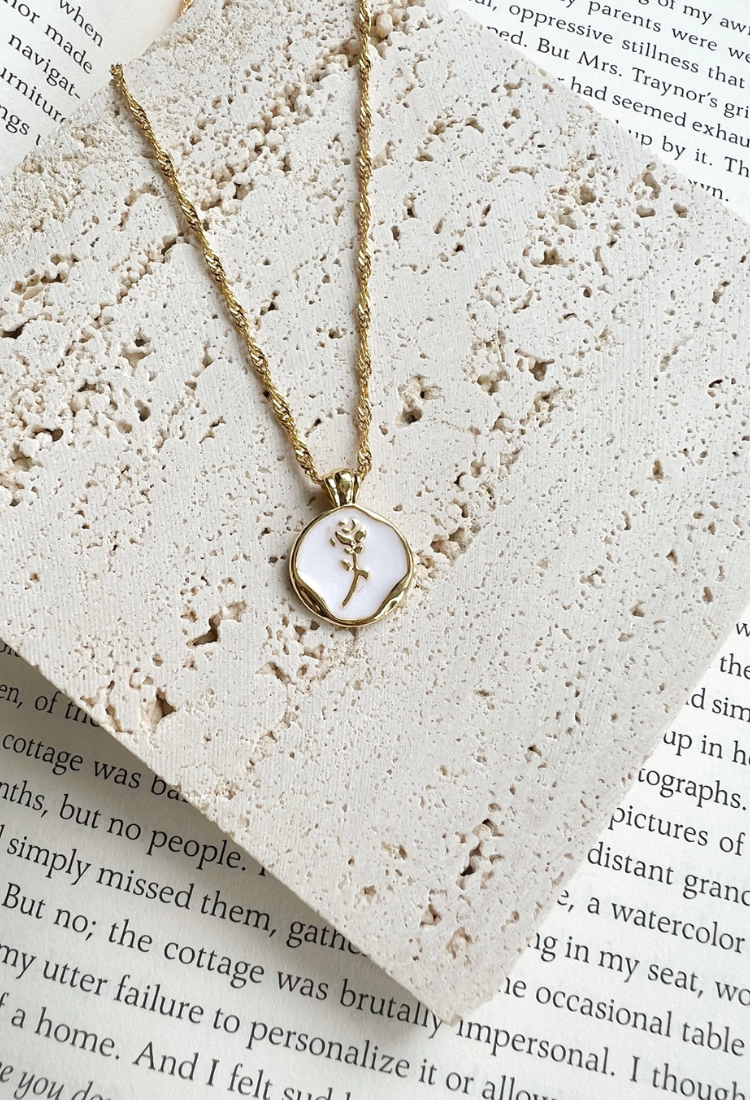 Dainty Rose Necklace