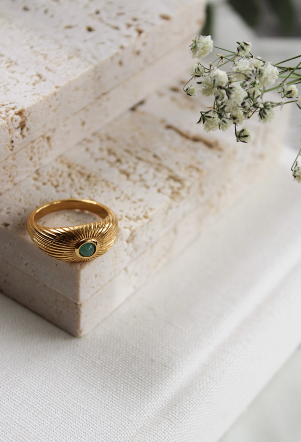 Thick Ribbed Jade Ring