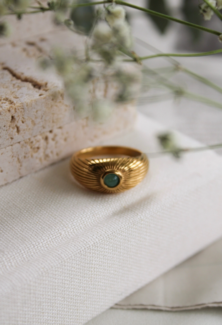 Thick Ribbed Jade Ring