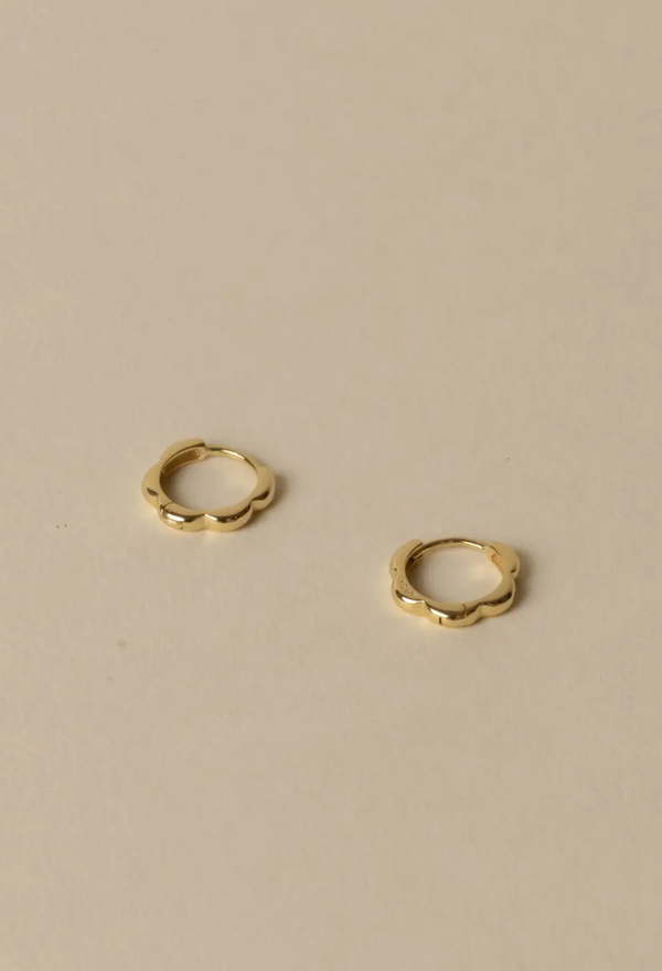 Ali Scalloped Gold Huggie Hoops