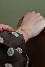 Knot Bracelet