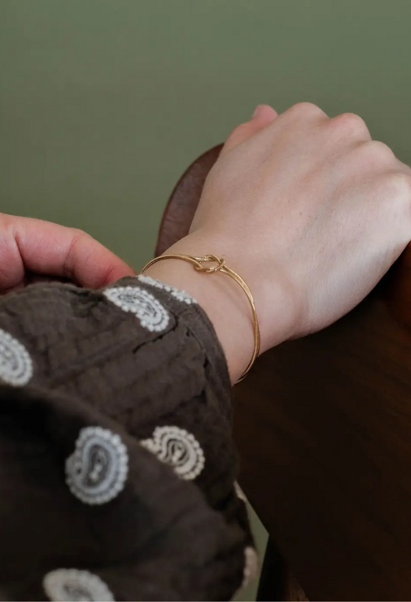 Knot Bracelet
